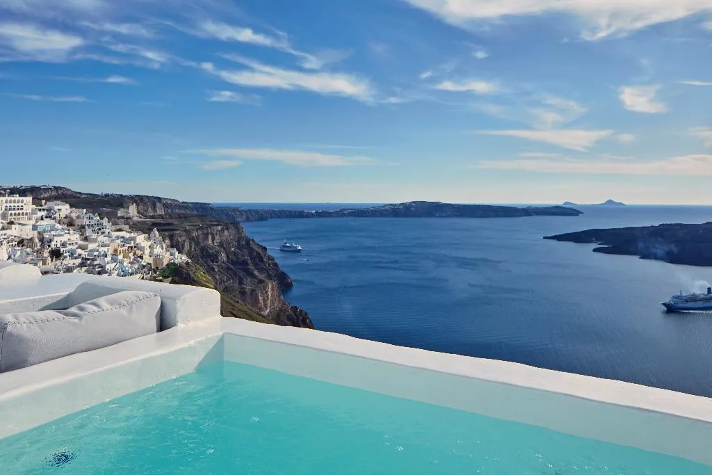 SUITE HONEYMOON Room, Cosmopolitan Suites, Santorini