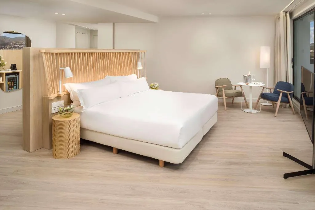 SUITE SEA VIEW Room, ME Sitges Terramar, Costa Brava