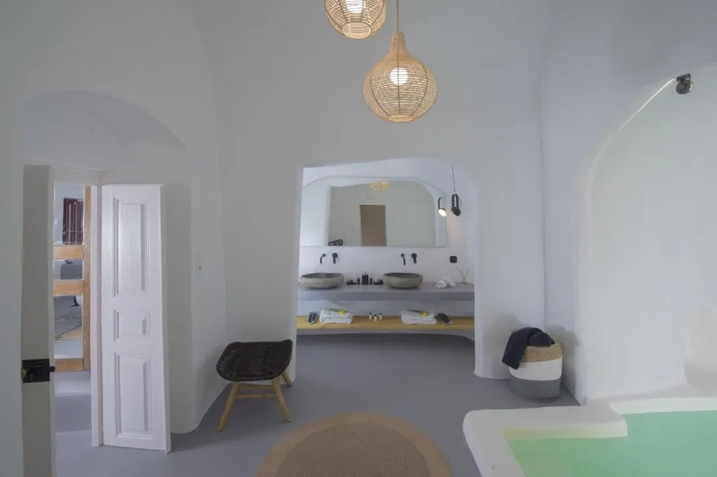 Room, Nano Suites, Santorini