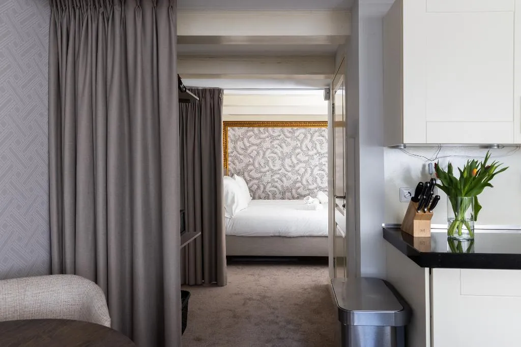 APARTMENT CITY VIEW Room, Amsterdam Canal Suites, Amsterdam