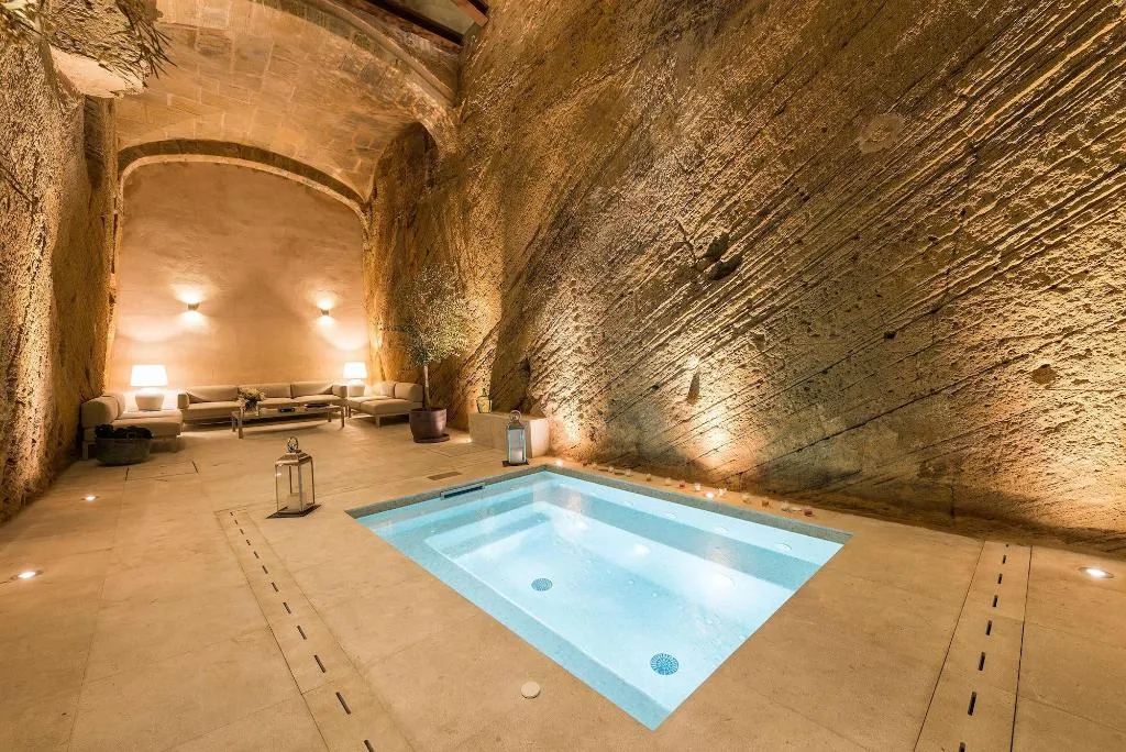 Sports and Entertainment, Hotel Can Mostatxins, Majorca