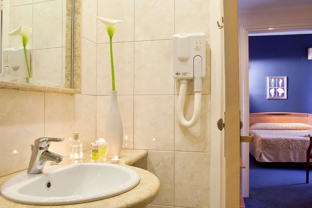 Room, Lucy Hotel, Athens