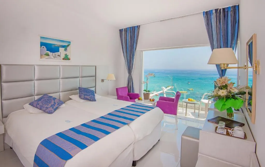 TWIN SIDE SEA VIEW Room, Silver Sands, Cyprus