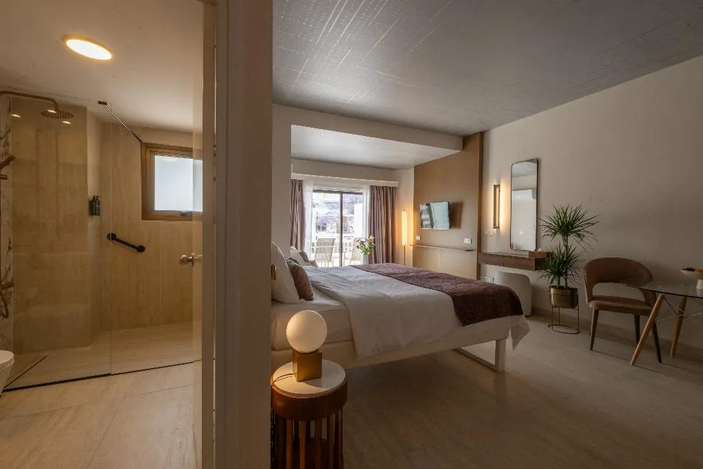 STUDIO SUPERIOR Room, King Jason, Cyprus