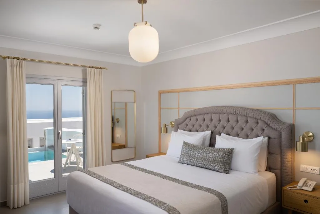 JUNIOR SUITE WITH JACUZZI Room, De Sol Hotel & Spa, Santorini
