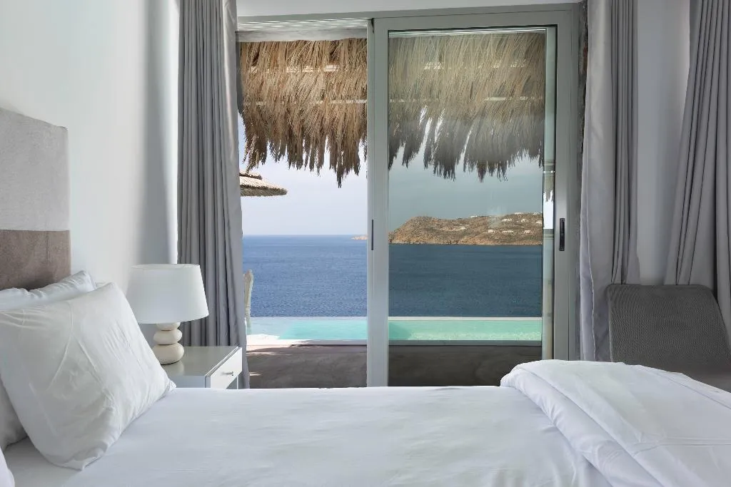 SUITE WITH PRIVATE POOL Room, Greco Philia Elia Mykonos, Halkidiki