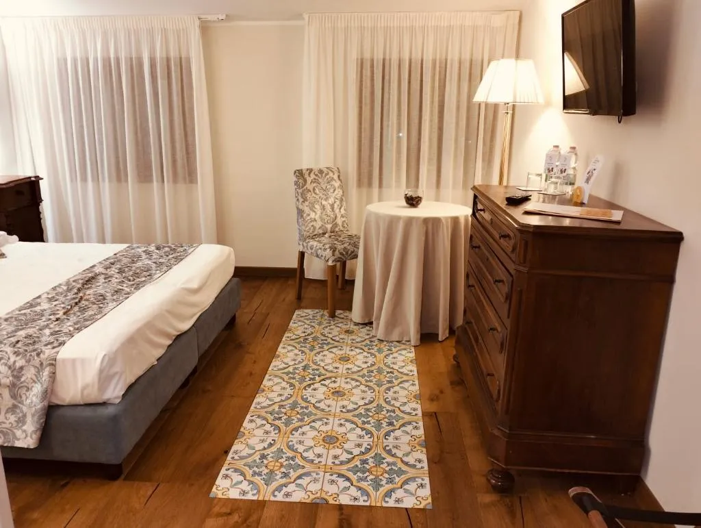 Double or Twin SUPERIOR WITH VIEWS Room, Hotel Foresteria Baglio della Luna, Catania
