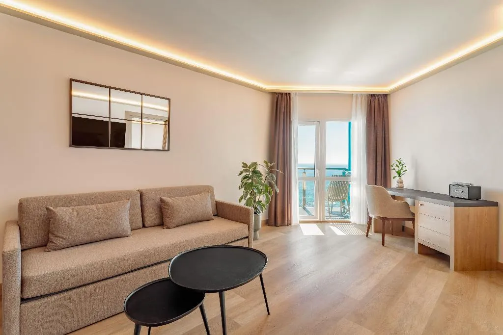JUNIOR SUITE PREMIUM SEA VIEW Room, Melia Alicante, Costa Blanca