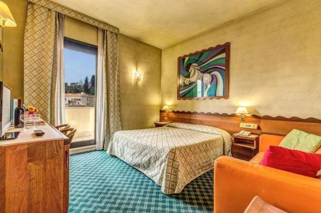 Room, Europa Signa, Florence