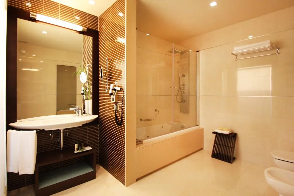 SUITE DELUXE Room, BessaHotel Boavista, Porto