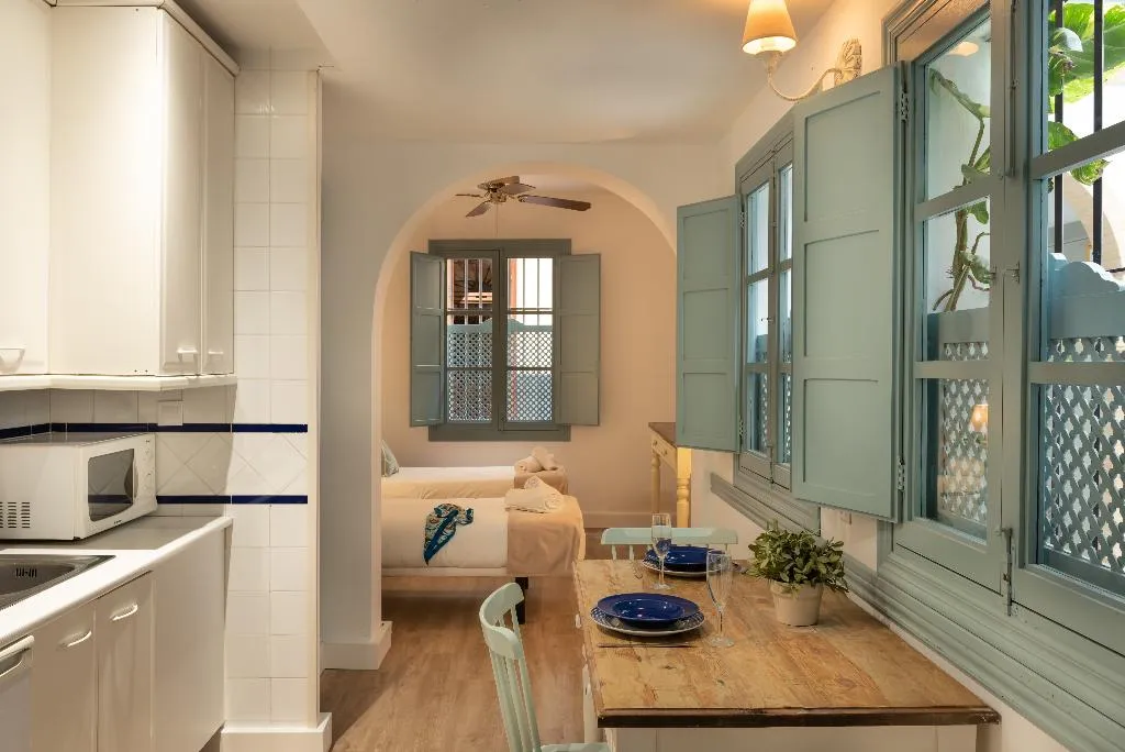 APARTMENT STANDARD Room, Apartamentos Suites Santa Cruz, Seville