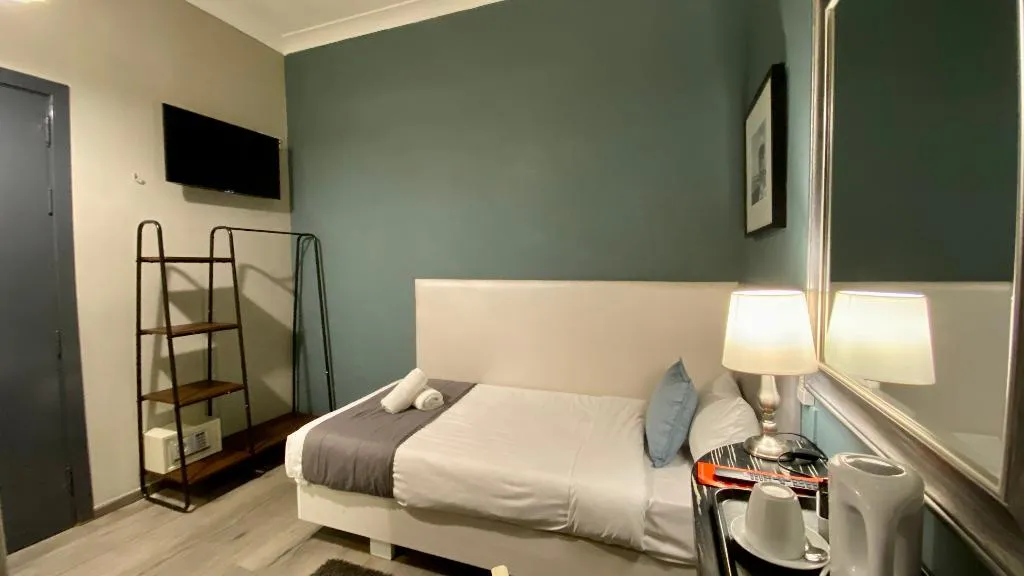 SINGLE PROMO Room, Sliema Marina Hotel, Malta