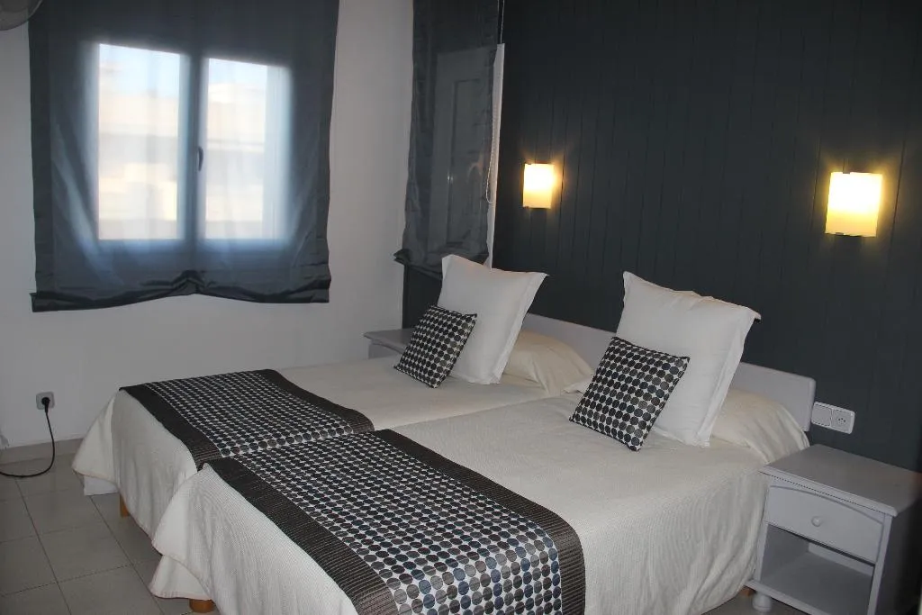 General view, Apartamentos Royal Life, Menorca