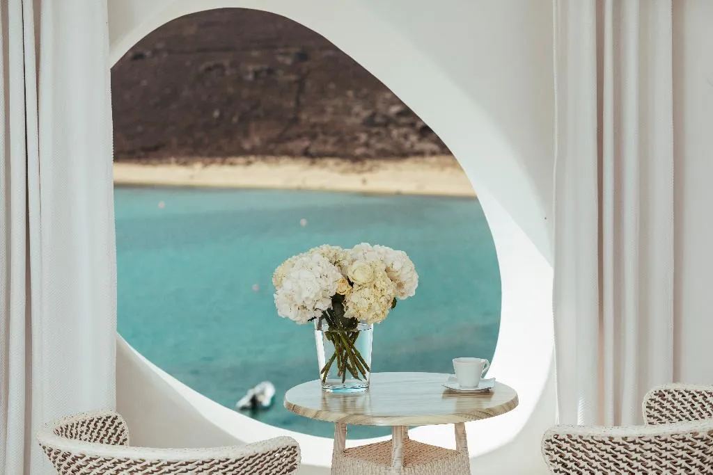 JUNIOR SUITE SEA VIEW Room, Panormos Village Seaside Resort, Mykonos