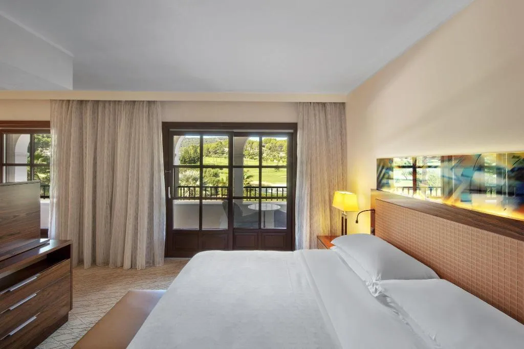 JUNIOR SUITE KING SIZE BED Room, Sheraton Mallorca Arabella Golf Hotel, Majorca