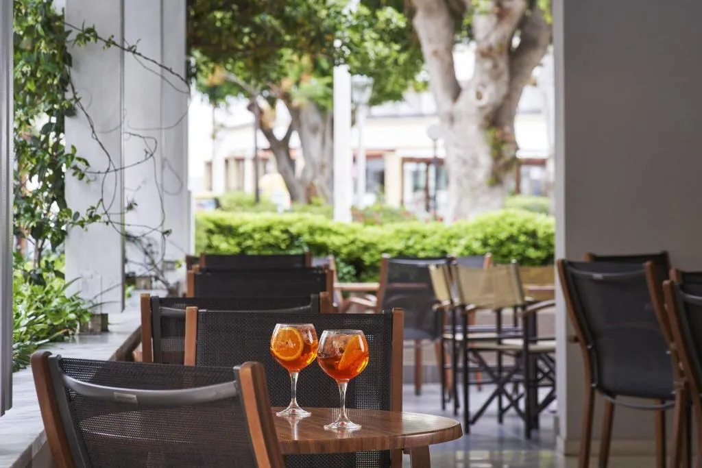 Bar, Esperia, Rhodes