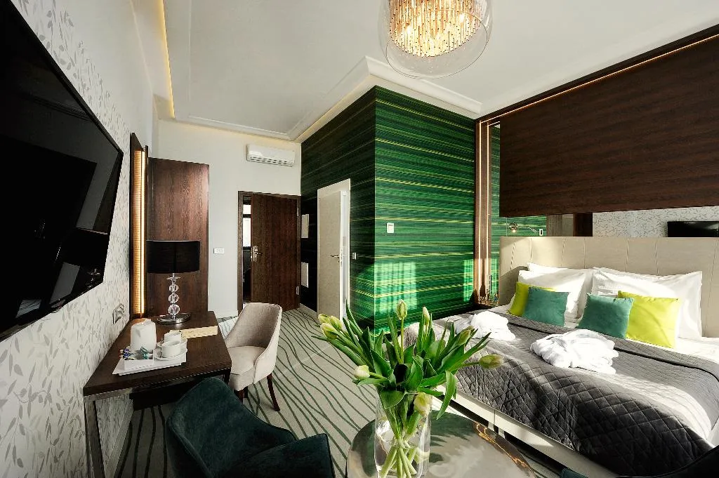 Double or Twin STANDARD Room, Plaza Boutique Hotel, Krakow