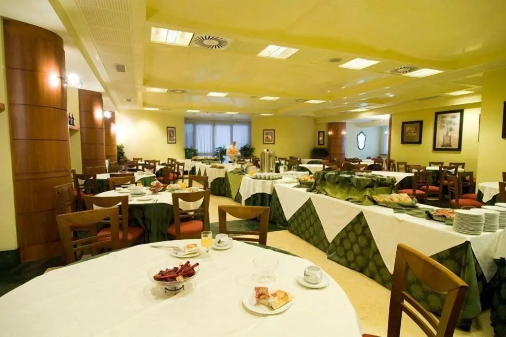 Restaurant, Appia Park Hotel, Rome