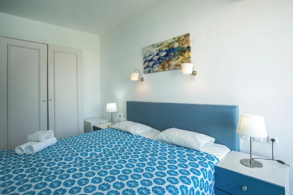 Room, Belvita, Rhodes