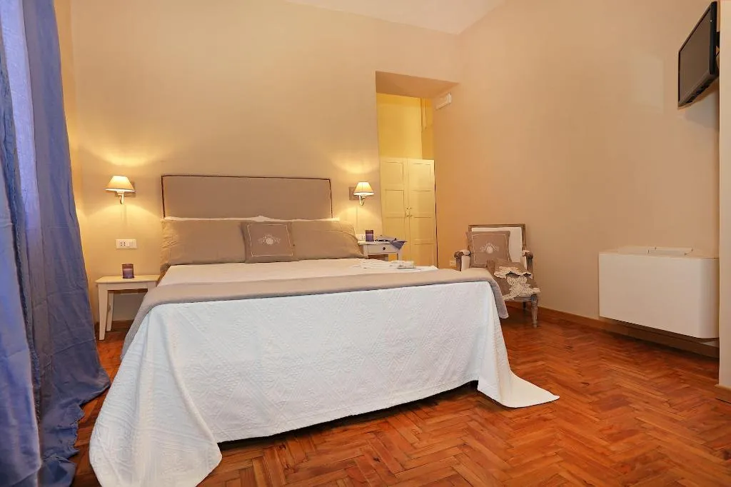 Room, San Vito Suites, Naples