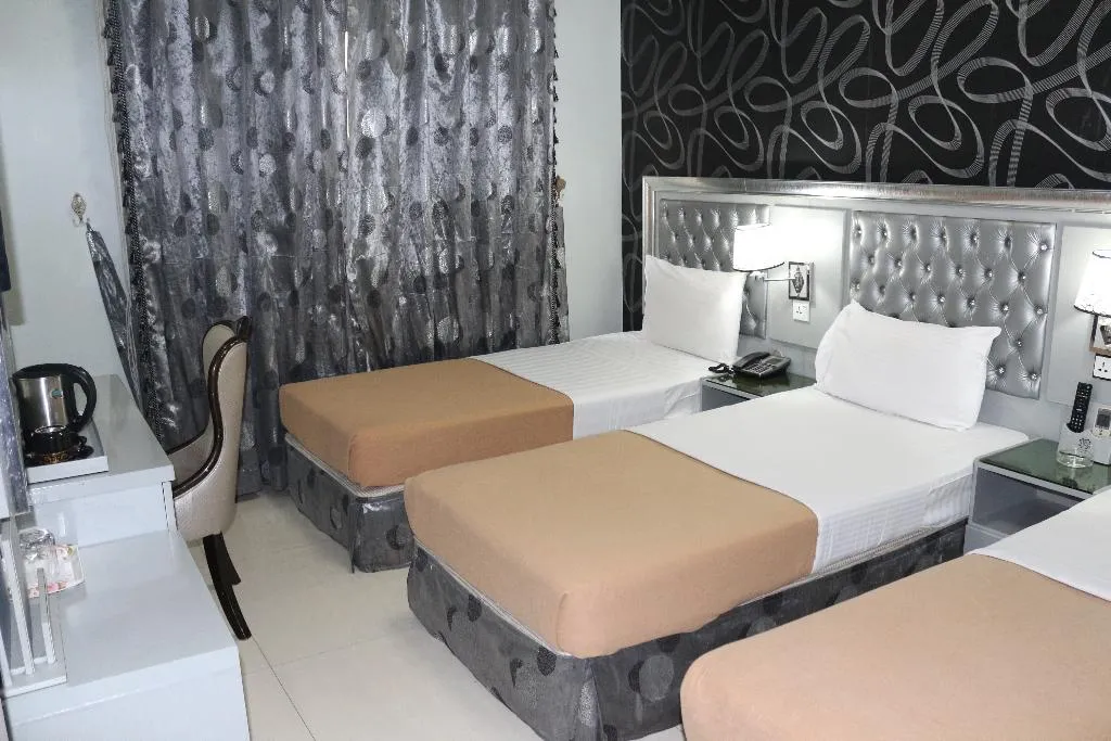 TRIPLE STANDARD Room, White Fort Hotel, Dubai