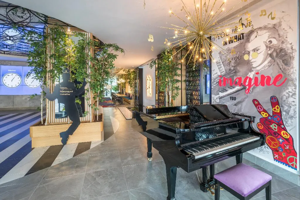Lobby, Barcelo Imagine, Madrid