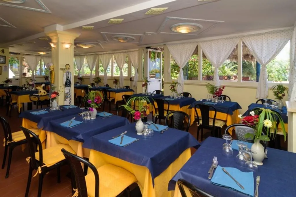 Restaurant, Villa Fiorentina, Naples