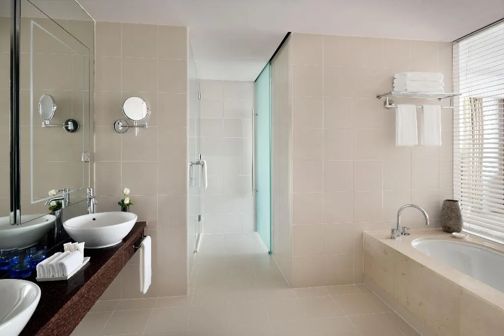 Room SUPERIOR Room, Crowne Plaza Dubai Festival City, Dubai