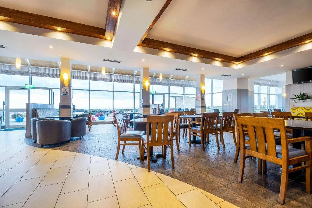 Bar, Quality Hotel and Leisure Center Youghal, Cork