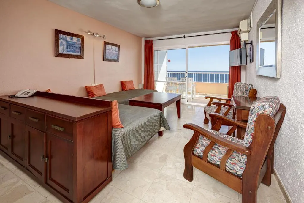 STUDIO CAPACITY 2 Room, Jabega, Costa Del Sol