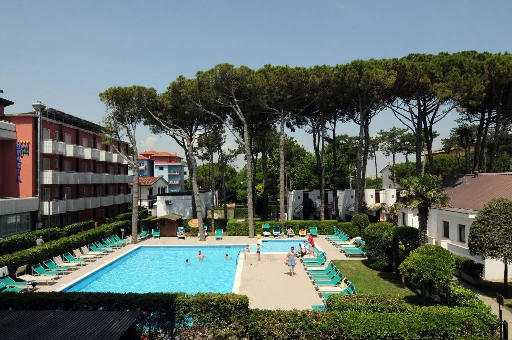 Sports and Entertainment, Marina Palac, Venice