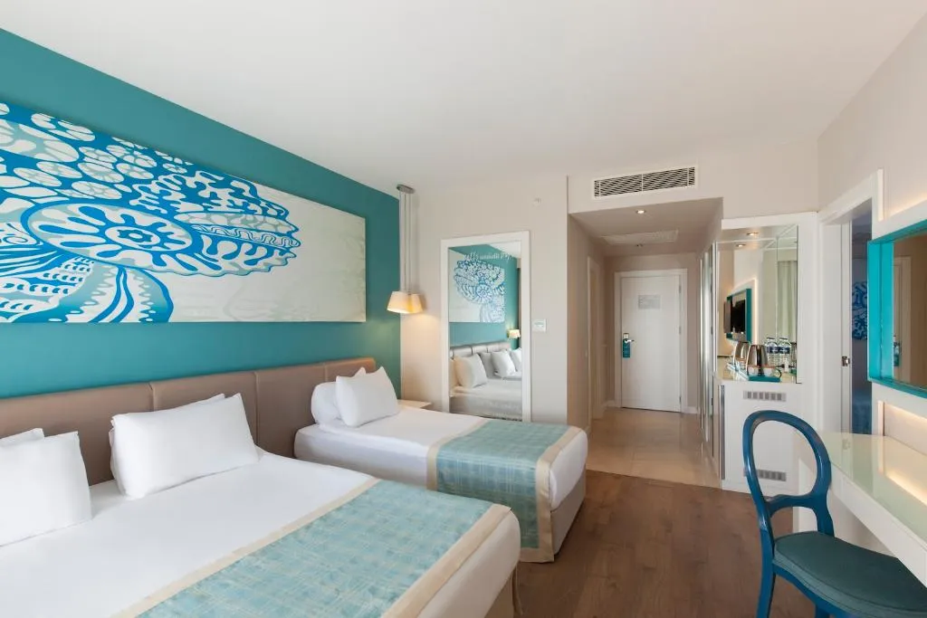 FAMILY ROOM LAND VIEW Room, Seashell Resort & Spa, Antalya