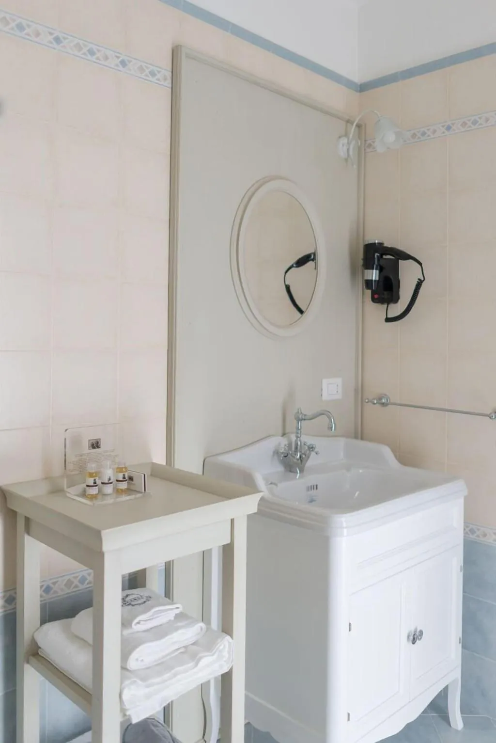 Room, Maison 39, Milan