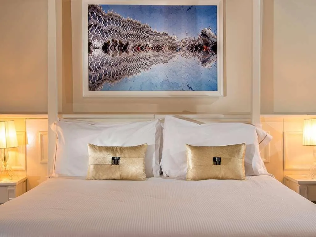 Room, Sonder Salute Palace, Venice