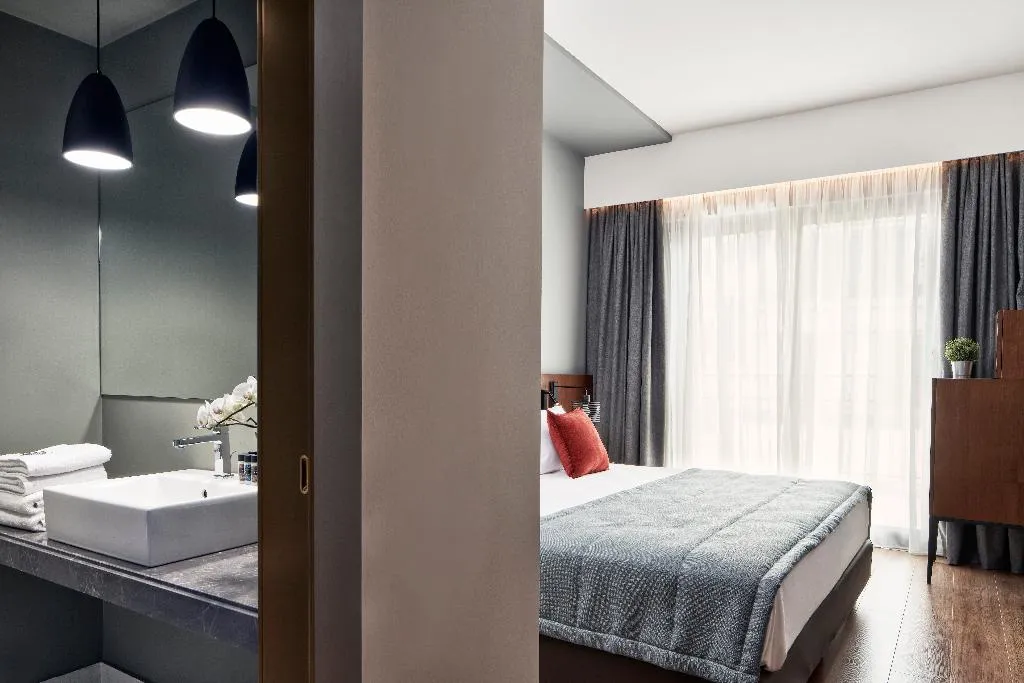 DOUBLE SUPERIOR Room, Achilleas Hotel, Athens