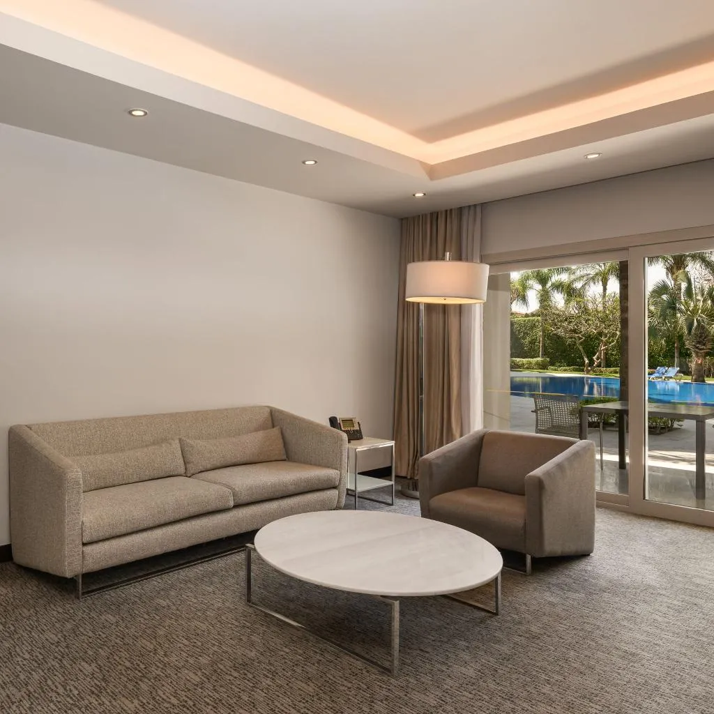 FAMILY ROOM ONE BEDROOM Room, Dusit Thani LakeView Cairo, Cairo