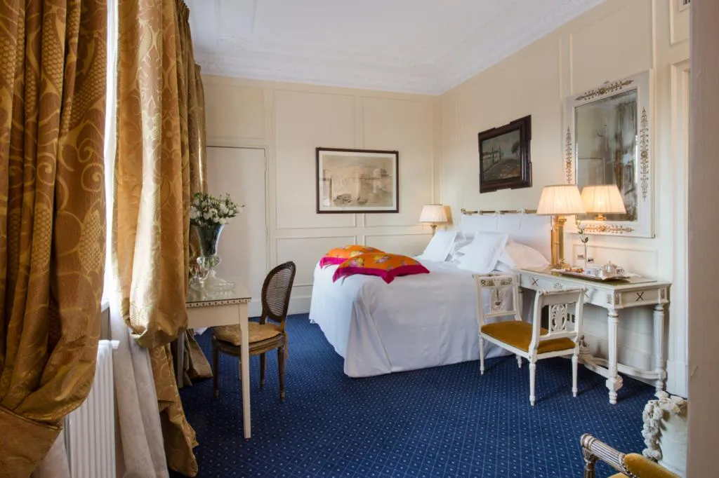 Double or Twin SUPERIOR Room, Grand Hotel Plaza, Rome