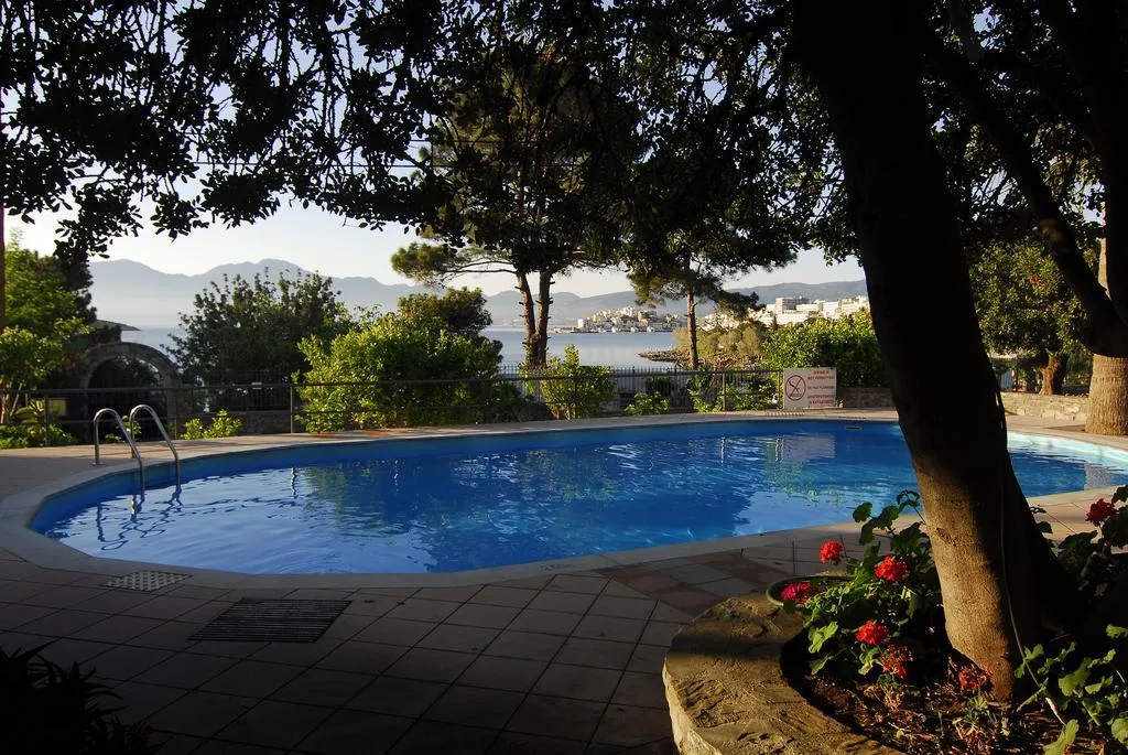 Pool, Lato, Crete