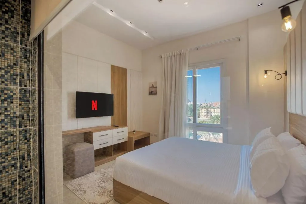 Room, Mazar Pyramids Hotel, Cairo