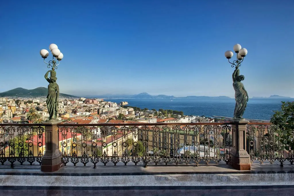 General view, Grand Hotel Parker's, Naples