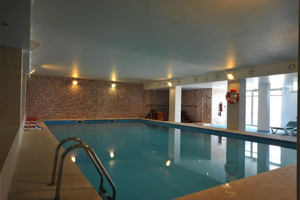 Pool, Lusitânia, Porto
