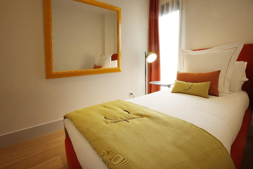 APARTMENT THREE BEDROOMS Room, Cosmo Apartments Rambla de Catalunya, Barcelona