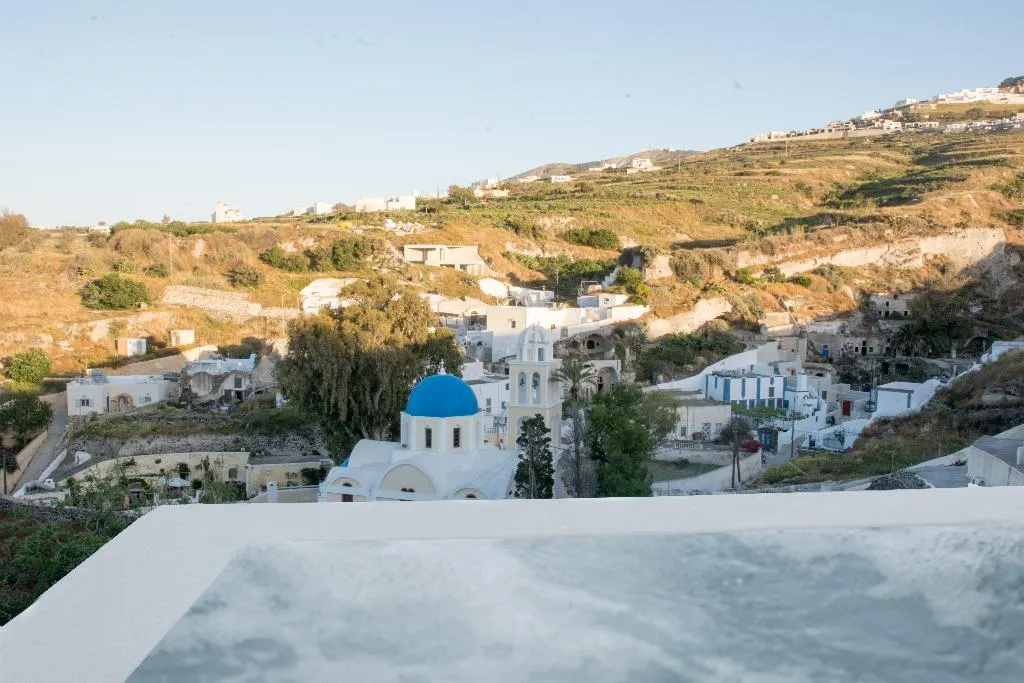 SUITE WITH JACUZZI Room, Amphitrite Suites Santorini, Santorini