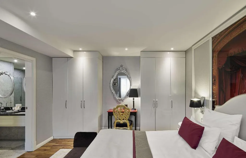 Room, Titanic Gendarmenmarkt Berlin, Berlin