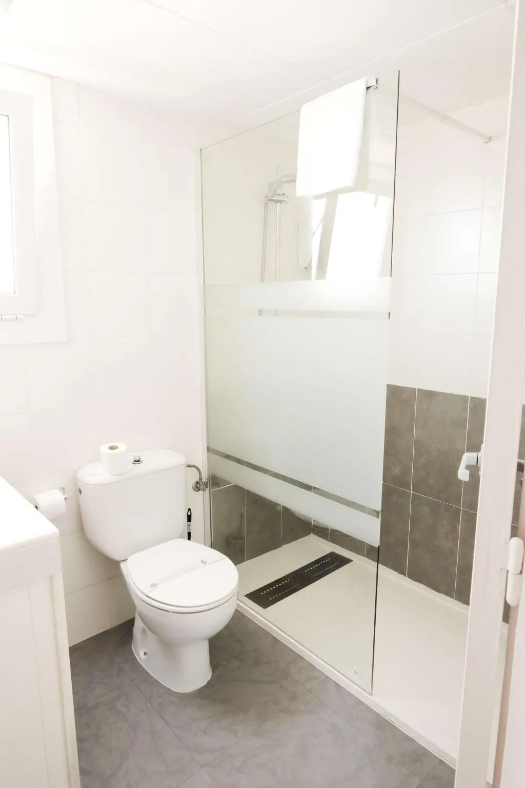 Double or Twin BASIC Room, Subur, Costa Brava