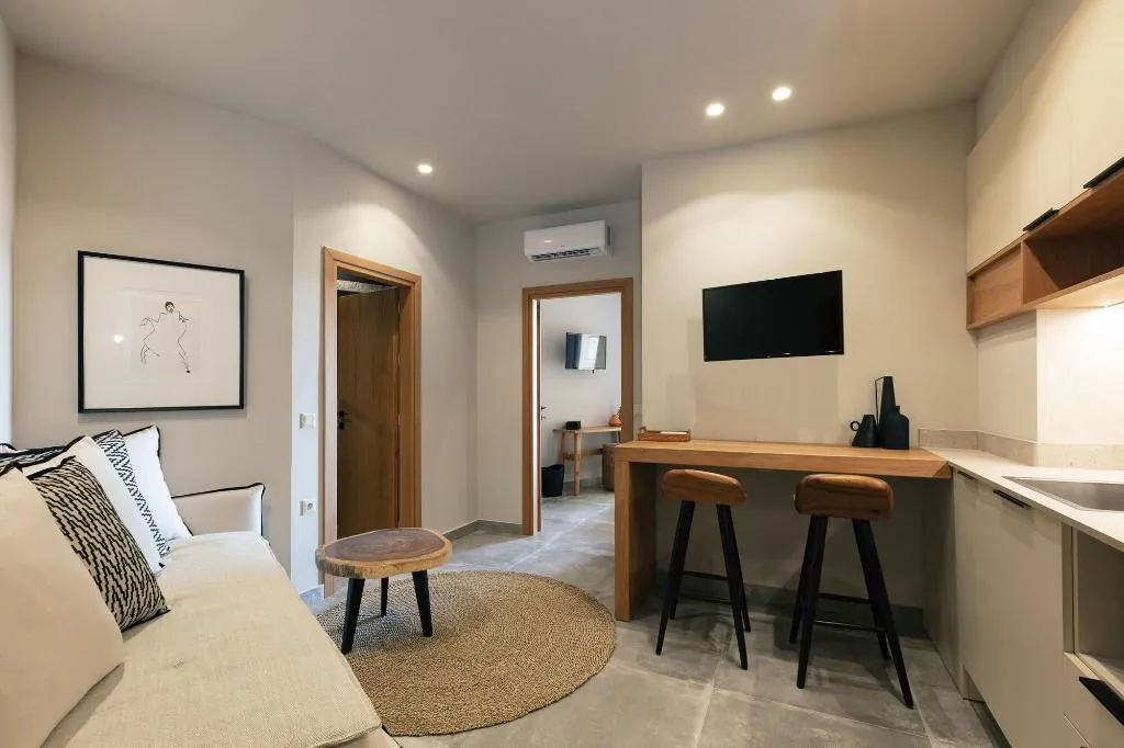 Room, Chapter 02 Gallery Suites, Crete