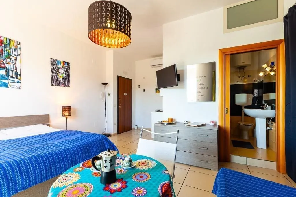 Room, Marina ResArt B&B, Naples