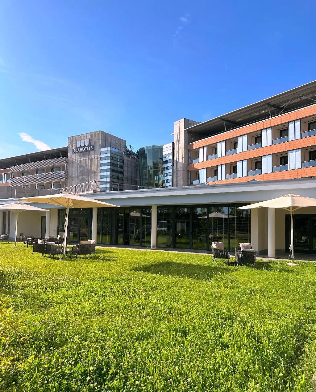 General view, Unahotels Varese, Milan