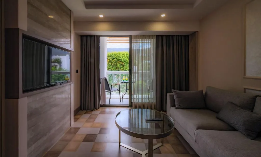 Room, Samara, Bodrum
