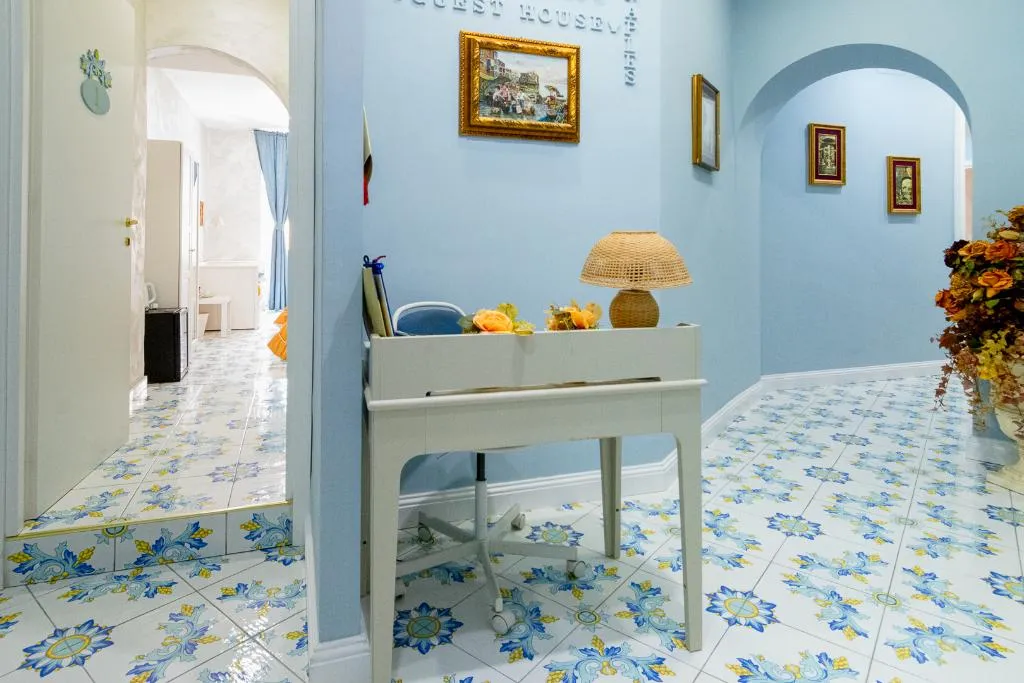 Lobby, Alma Adry, Naples
